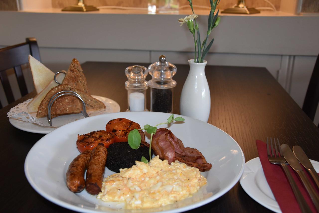 Ailean Chraggan Hotel Aberfeldy Bagian luar foto