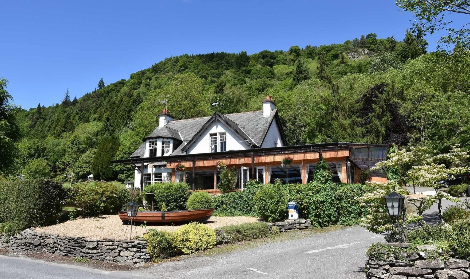 Ailean Chraggan Hotel Aberfeldy Bagian luar foto